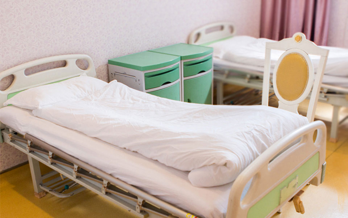 �������